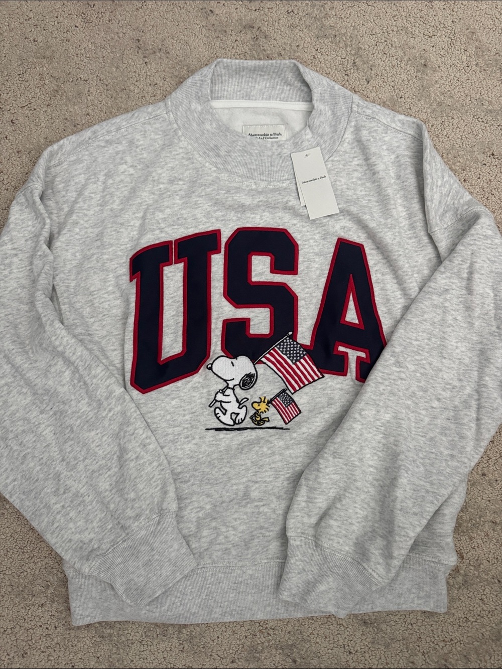 Abercrombie & Fitch New with Tags Gray 'USA' Snoopy Crewneck